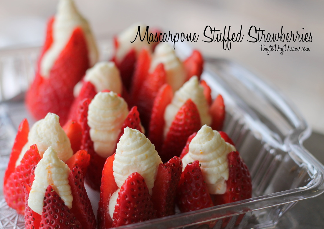 Strawberries stuffed with Mascarpone