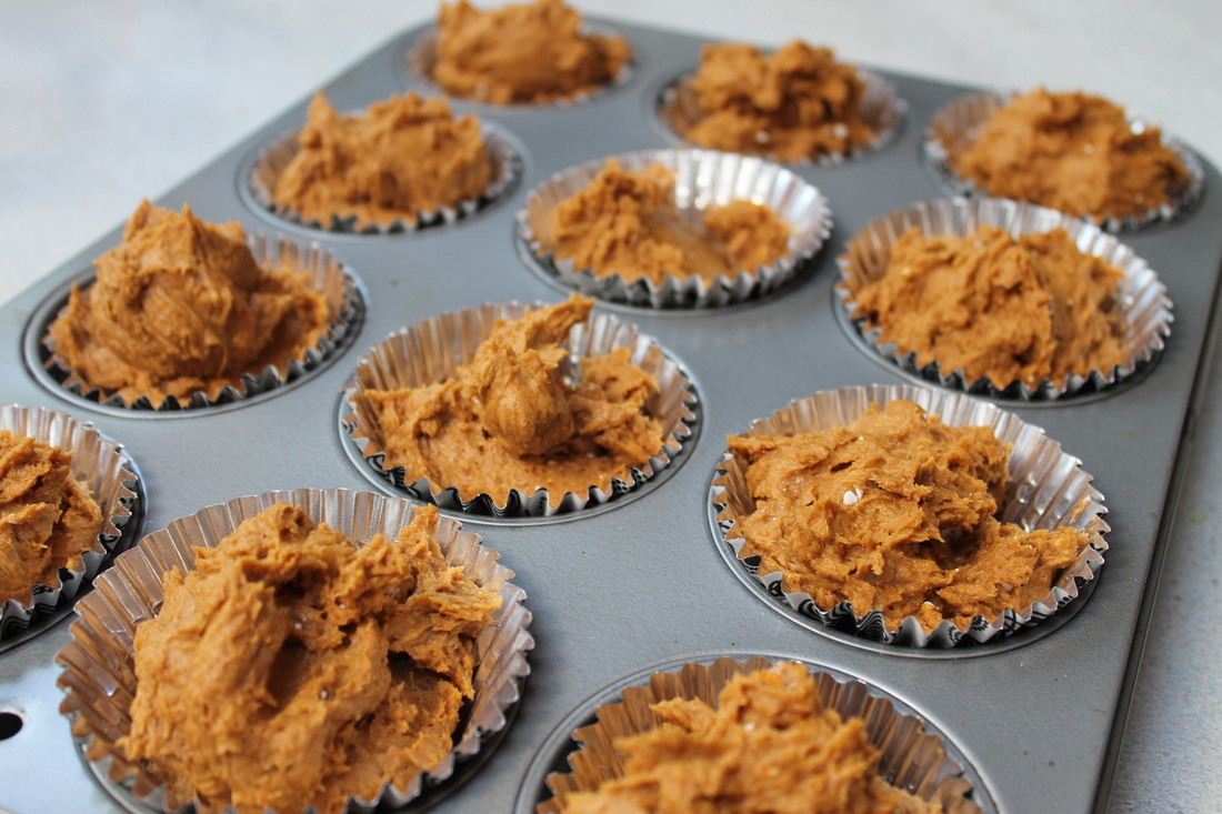Pumpkin Spice Muffins (2 ingredients)